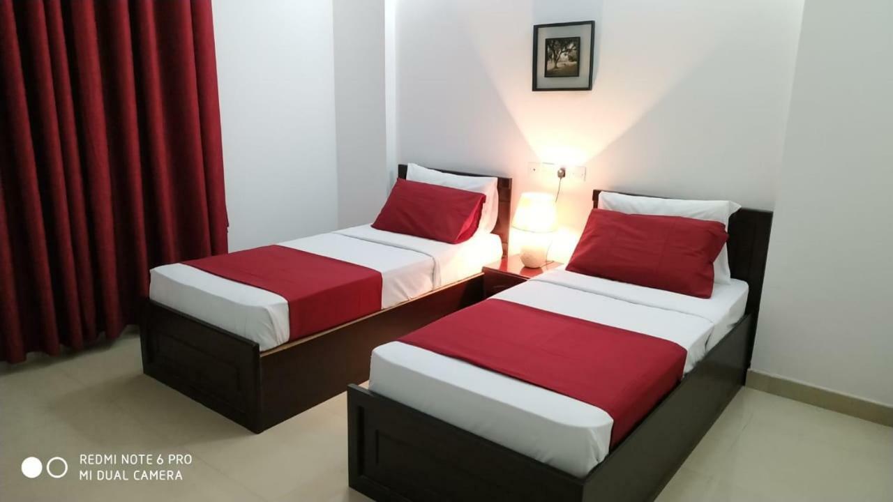 Azaiba Hotel Apartments Маскат Екстер'єр фото